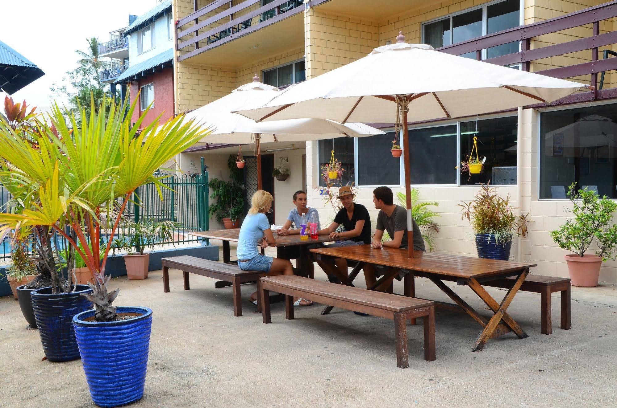 The Hostel, Airlie Beach Exterior foto